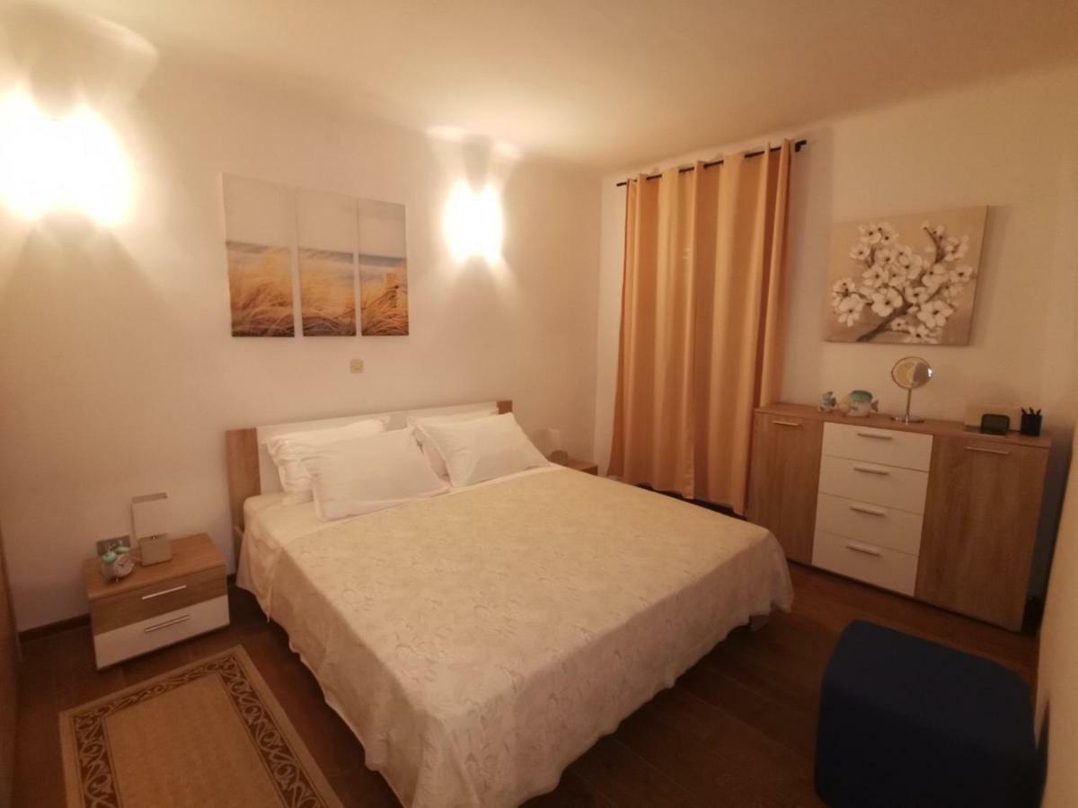 A Charming One-bedroom Apartment in the Heart of ‘Rovinj’ Buitenkant foto