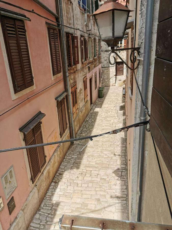 A Charming One-bedroom Apartment in the Heart of ‘Rovinj’ Buitenkant foto